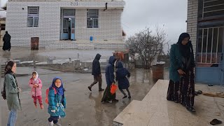 Rainy Reverie Savoring Local Lunch with Family in a Nomadic Village [upl. by Tannie]