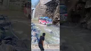 extraordinary 😱 I saw a bus almost hit by a landslide shorts amazing [upl. by Aihsenyt740]