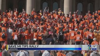 Hundreds of servers protest at the Capitol after tipping law passes [upl. by Hedvah613]