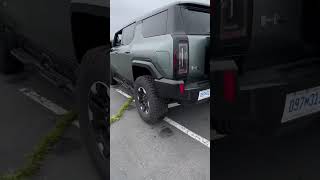 Crab Walk en Hummer EV 🦀 autos hummerEV [upl. by Talie]