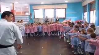 Dimostrazione allAsilo di Lodi  Scuola di Karate quotHeijo Shin Dojoquot [upl. by Elleivad]