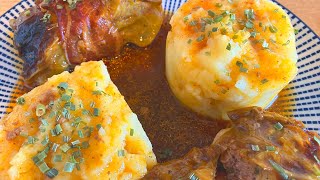 Spitzkohl Rouladen mit Hackfleisch und Kartoffelpüree aus dem Backofen [upl. by Moonier17]