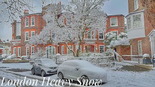 It’s Snowing in London  Heavy Snowfall in London December 2022  London Streets Christmas Walk [upl. by Enirrok894]