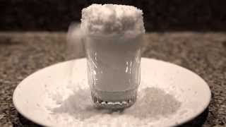 Demonstration of Instant Snow Sodium Polyacrylate [upl. by Stav]