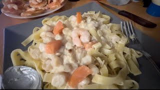 RECETTE NOIX DE ST JACQUES A LA CRÈME ET TAGLIATELLES GAMBAS CREVETTES SAUMON FUMÉ [upl. by Morgana906]