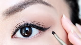 HOW TO Apply Eyeliner For Beginners  chiutips [upl. by Anamor]