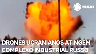 Drones ucranianos atingem complexo industrial na Rússia [upl. by Sivi726]