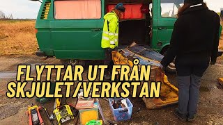 Tömmer och flyttar ut ur verkstanskjulet [upl. by Erickson]