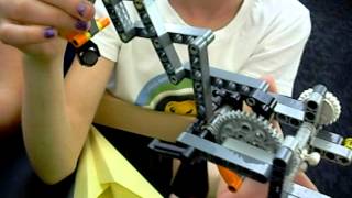 Awesome LEGO technics with gears  extending arm [upl. by Den337]