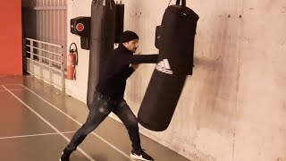 Je fais du sac de frappe dans un gymnase boxing gymnase sports chill [upl. by Naawaj]