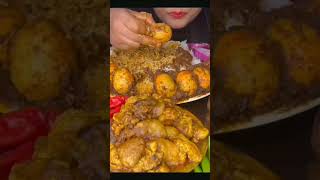 Chicken pot kalegi and egg curry with ricemukbang asmreatingmaltispicelove youtubeshortsshorts [upl. by Arbma244]