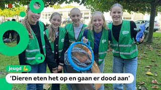 Honderden kinderen ruimen afval op [upl. by Sullivan]