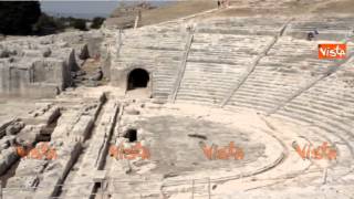 SICILIA TEATRO GRECO DI SIRACUSA IMMAGINI ARCHIVIO 260814 [upl. by Packston]