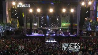 Green Day  21 Guns New Years Eve With Carson Daly [upl. by Koball]