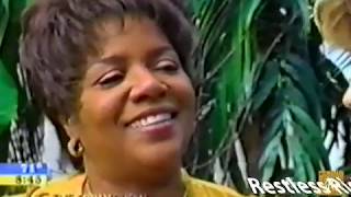 Gloria Gaynor  I Will Survive Survivor TV Show Season 1 Tribute 2000 [upl. by Nagyam841]