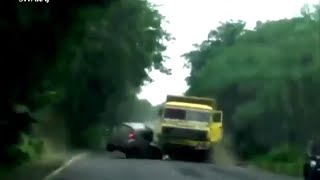 Rare video of road accident caught in LIVE  Car hits a Truck in speed  Telugu Now [upl. by Loggia]