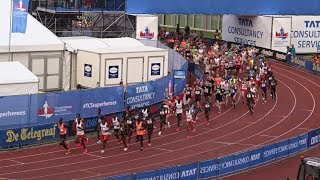 Amsterdam Marathon 2018  Start in Olympisch Stadion met duizenden lopers [upl. by Anwahsak]