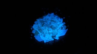 Boric acid  salicylic acid phosphorescence [upl. by Eiliak]