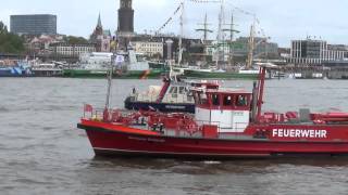 Hafengeburtstag Hamburg 2015  Schiffe auf der Elbe [upl. by Fullerton]