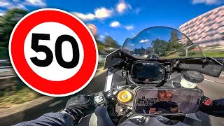 JE TESTE LE PÉRIPH À 50kmh EN GSXR 1000 R Cest IMPOSSIBLE [upl. by Alleunam]