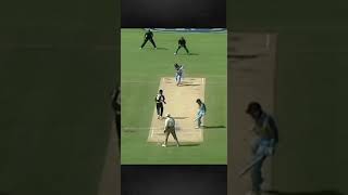 Sachin nearly kills Ganguly Too close for Comfort 😱 [upl. by Mullane727]