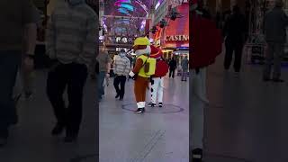 Las Vegas Strip street performer hustler hustles showgirls photo tips shakedown busker Fremont st [upl. by Boland67]