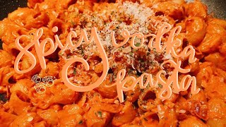 gigi hadids spicy vodka pasta [upl. by Orabla368]