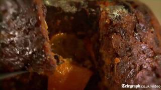 How to make Heston Blumenthals Christmas pudding [upl. by Donny]