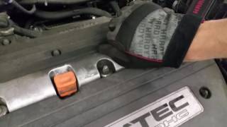 Trick to remove STUCK OIL CAP [upl. by Grinnell]