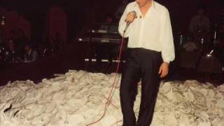 VASILIS KARRAS LIVE  METHISMENI MOY AGAPI [upl. by Milak]