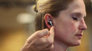 How to Use an Earbud [upl. by Beall]