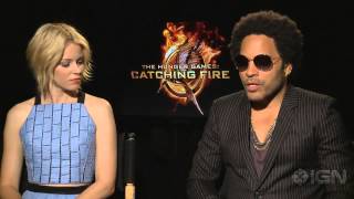 The Hunger Games Catching Fire  Elizabeth Banks and Lenny Kravitz Interview [upl. by Yeta]