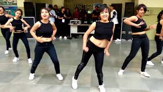 Best Dance with Coordination ever seen  IEC INNOVISION 2K18 GROUP DANCE NIET  echosmart [upl. by Farrell414]