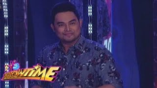 Its Showtime Singing Mo To Jed Madela sings quotYouquot [upl. by Wini]