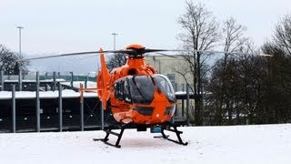 Rettungshubschrauber startet im Schnee [upl. by Brown297]