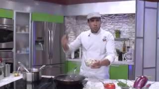 Chef Edgardo Noel Bacalao guisado con berenjena [upl. by Ollopa]