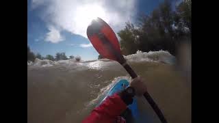 Rio Cinca kayak con 375 m3 y pyranha ripper entre ballobar y torrent [upl. by Heimlich]