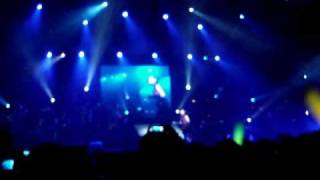 fong fei fei latest concert in genting malaysia 2009 sings in cantonese version [upl. by Saylor923]