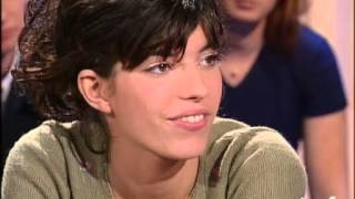 Lou Doillon à propos du film quotMauvaises fréquentationsquot  Archive INA [upl. by Duahsar]