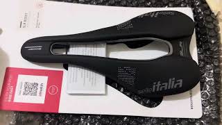 Unboxing Selle Italia SLR Boost TM Superflow [upl. by Livvi]