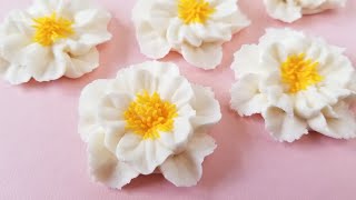 Make Easy Royal Icing Flowers Like a Pro shorts [upl. by Lupiv338]