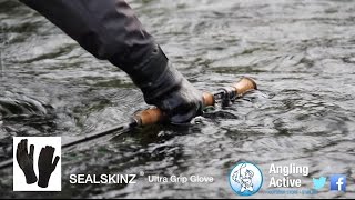 Sealskinz Ultra Grip Gloves  Waterproof  2015 Product Review [upl. by Broome]