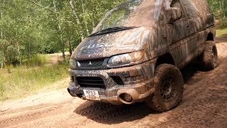 MITSUBISHI DELICA l400 SPACE GEAR  IN ACTION [upl. by Ib]