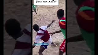 Tiens mon maillot mon idole maracana football skills sports 2024 dribbles funny 😂⚽️😂🤩 [upl. by Barty]