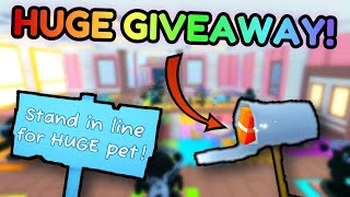 🔴LIVE🔴Stand in Line  FREE HUGES  Pet Sim 99 Giveaway🤑 [upl. by Farmann]