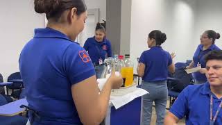 Servicio de bebidas a bordo R1B [upl. by Delaine421]