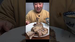 Lamb leg pice eat garlicfood mukbang youtubeshorts shortsfeed delicious shorts shortvideo [upl. by Tomkiel]