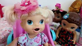 ROTINA TROCANDO A FRALDA DAS MINHAS BONECAS BABY ALIVE AMANDINHA [upl. by Hoem]