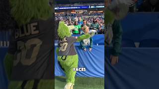 This mascot is the angriest mascot in the world mascot footballnews trending viralvideo angry [upl. by Baum]