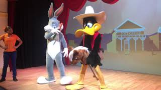 Warner Brothers Abu Dhabi UAE Bugs and Daffy Show [upl. by Devi230]